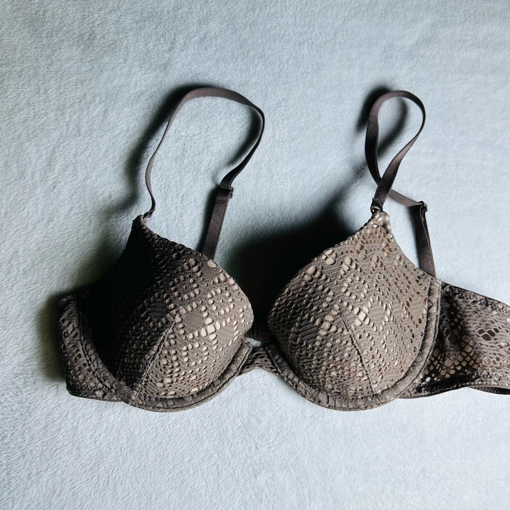 Victoria's Secret Lace Bra in Taupe Lined Demi 34B
